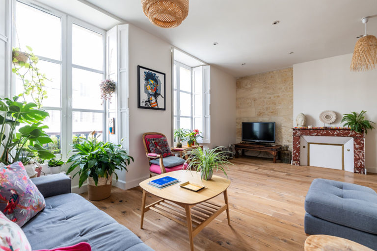 ELEGANT DUPLEX RENOVE BORDEAUX CHARTRONS 114 M2 SOUS OFFRE