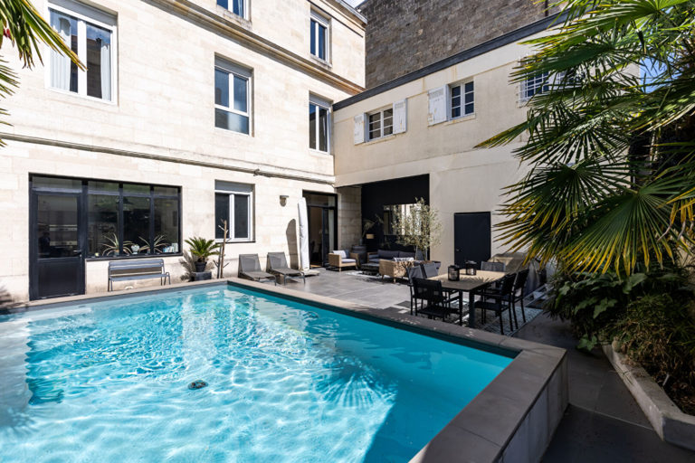 MAISON BOURGEOISE BORDEAUX JARDIN PISCINE 6 CHAMBRES 320 M2