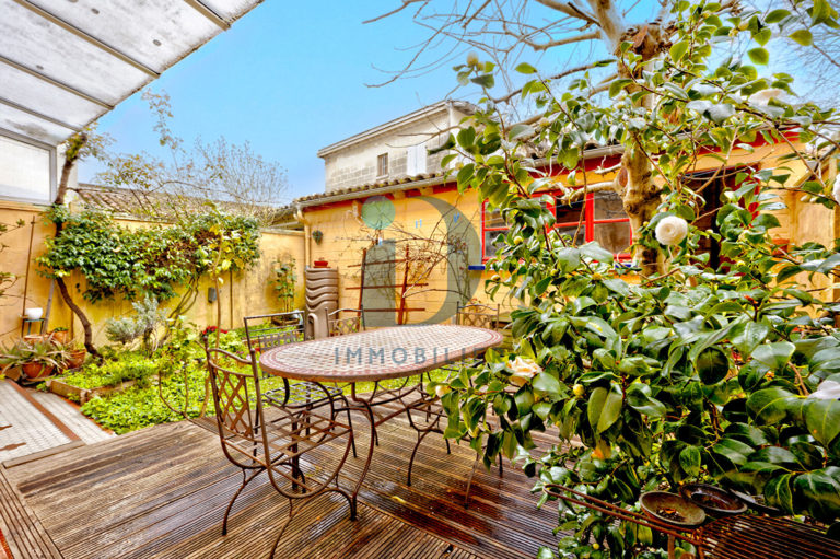 MAISON FAMILIALE  106 m2 BORDEAUX SAINT MARTIAL JARDIN GARAGE
