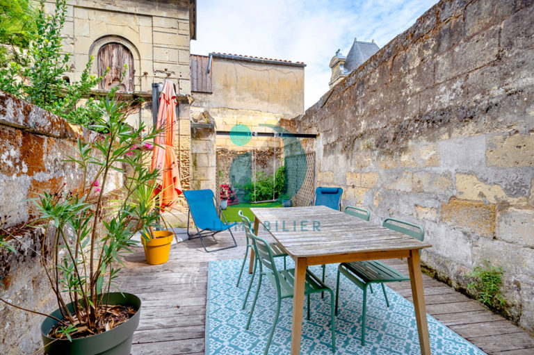 CENTRE DE LIBOURNE Maison familiale d'exception 3 / 4 chambres