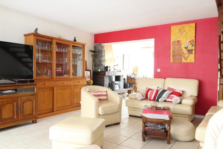 MAISON FAMILIALE GARAGE DOUBLE VILLENAVE D ORNON - 6 pièce(s) - 156 m2